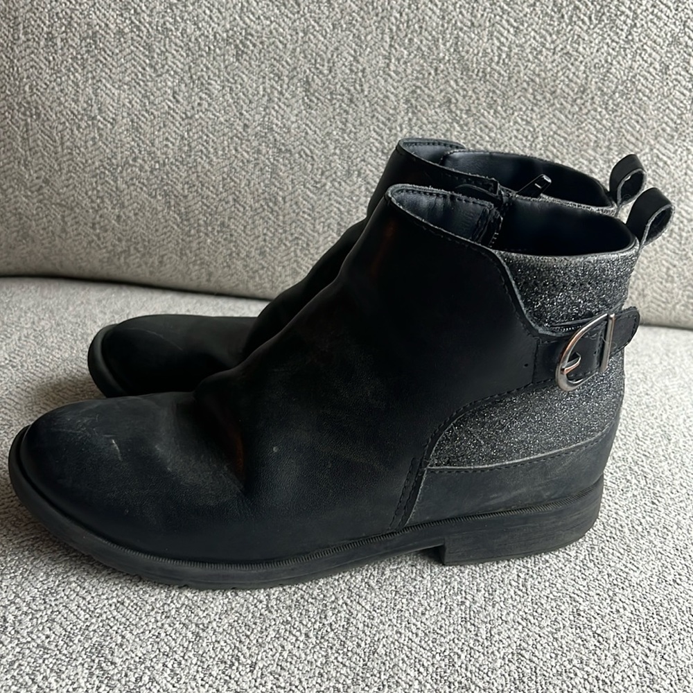Ankle boots